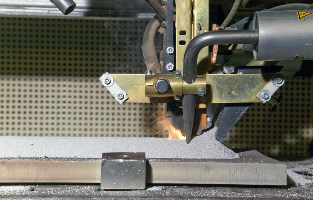 SYSTÈME DE RECHARGEMENT PAR BANDE ESO® ESW / SAW Strip Welding